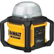 Light Cordless 500 LMIncludes 2 Batteries and 1 Charger