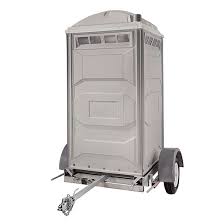 Toilet with trailer