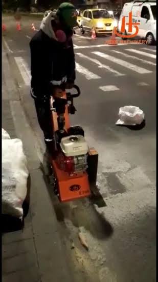 Small Planer Working